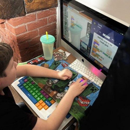 Why children should learn to code with Scratch picture